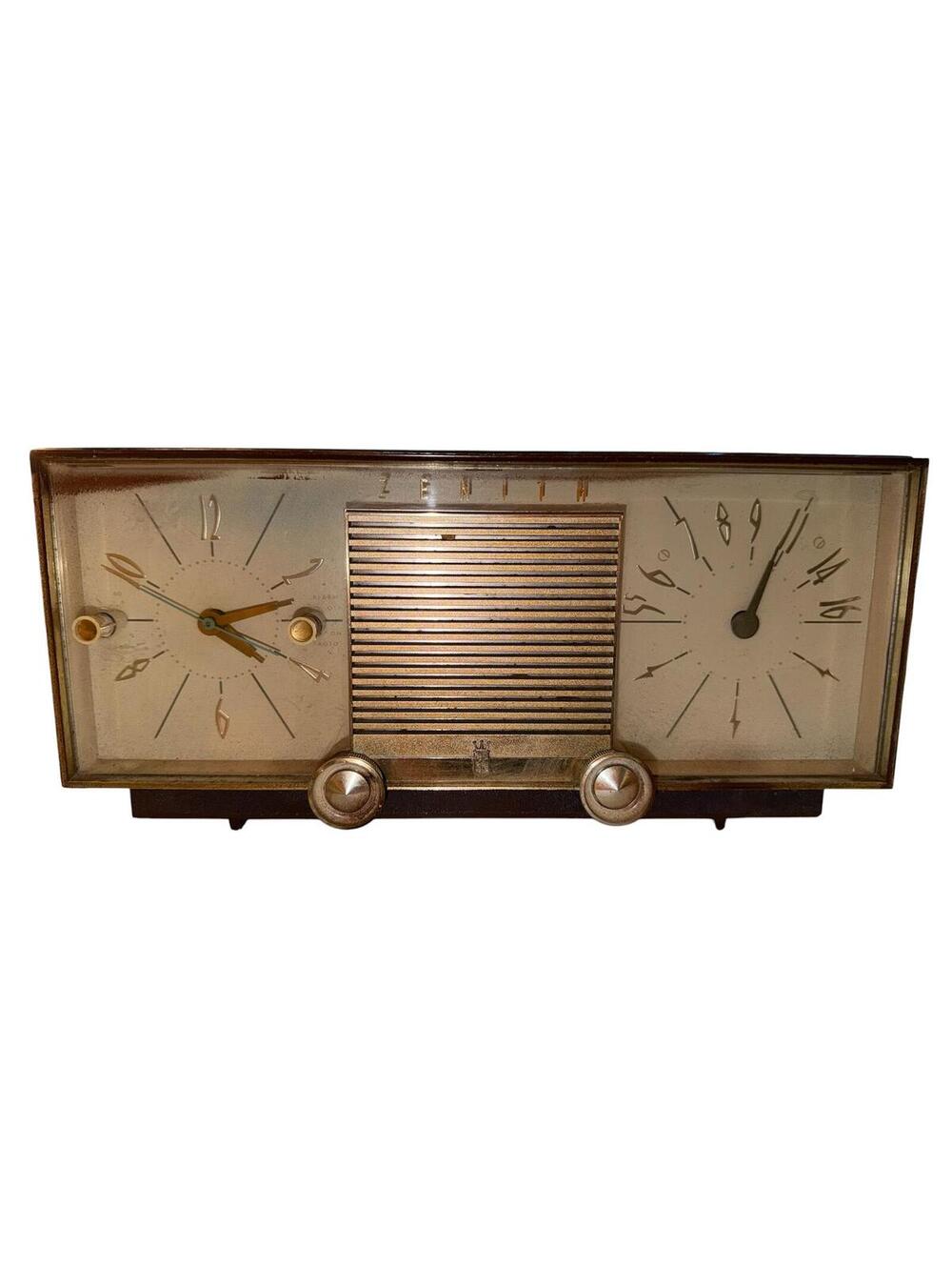 Vintage Zenith Clock Radio FOR PARTS OR NOT WORKING